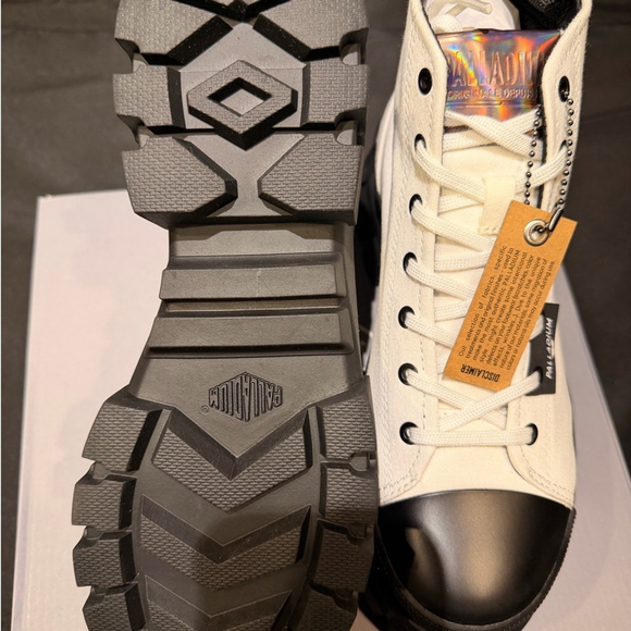 Palladium Women's Black and White High-Top Sneakers Size 8 Women's - Picture 6 of 7